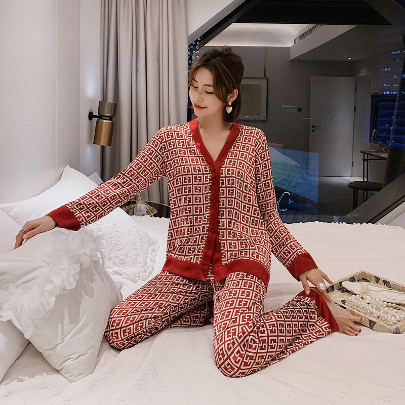 Spring Women's Pajamas Set New Luxury Style Fashion Cross Letter Print Sleepwear Silk Like Leisure Home Clothes Nightwear